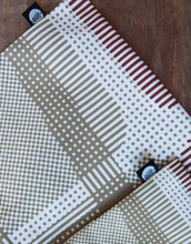 Load image into Gallery viewer, Strnad Pouch #11